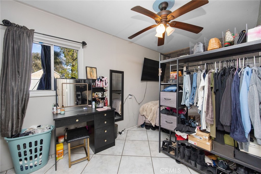 626 N Grand Property Photo 28