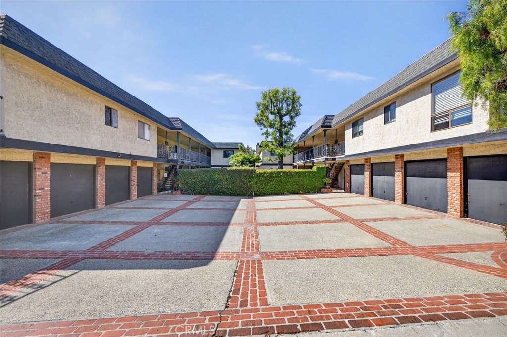 2115 Ohio Property Photo 1
