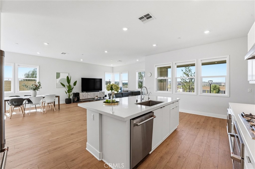 458 Loon Property Photo 8