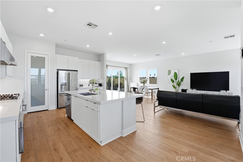 458 Loon Property Photo 9