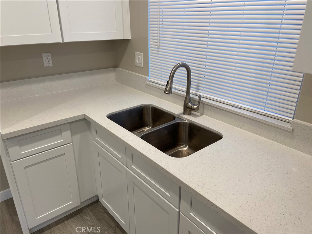 1548 N Lassen Property Photo 8