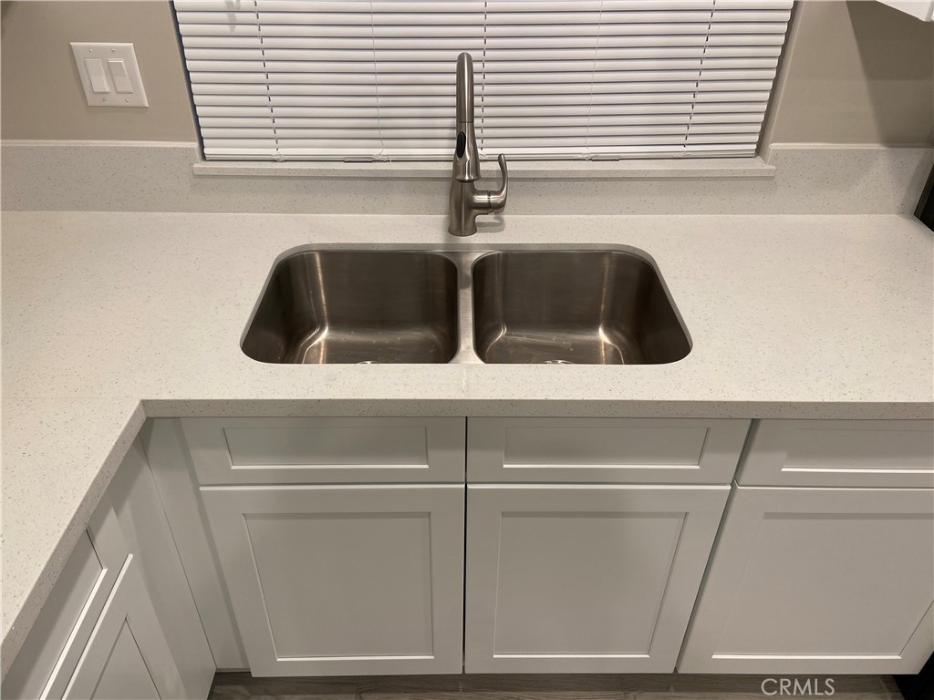 1548 N Lassen Property Photo 9
