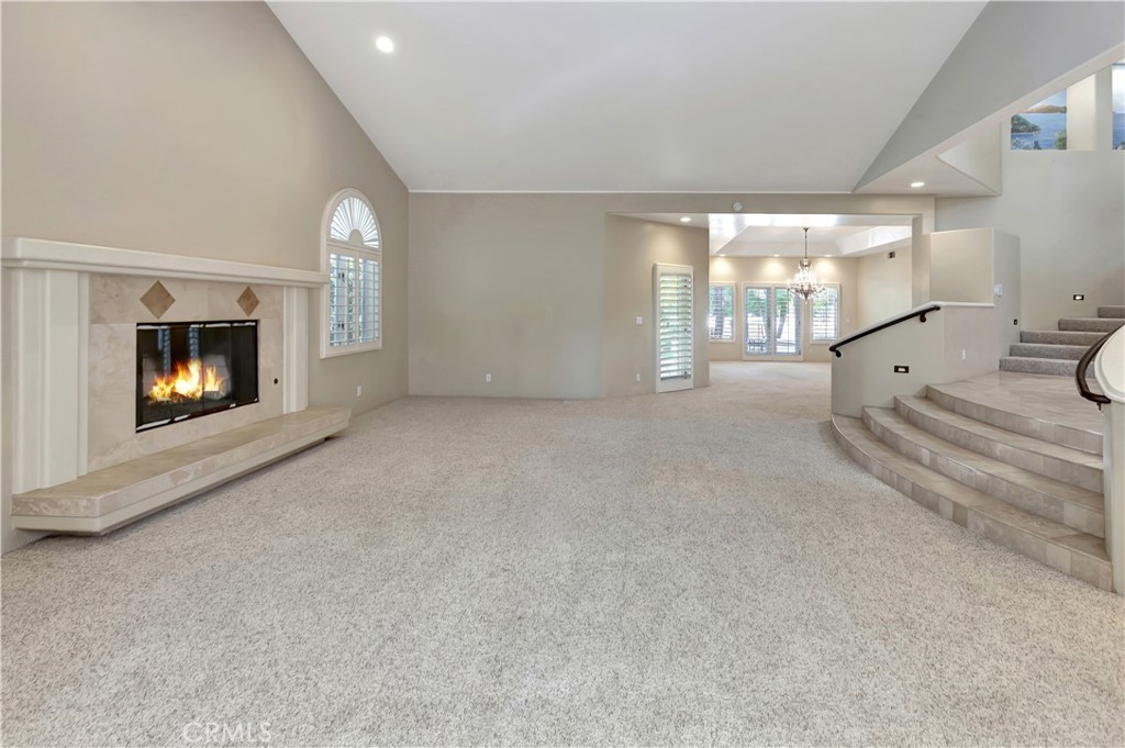 10762 Center Drive Property Photo 4