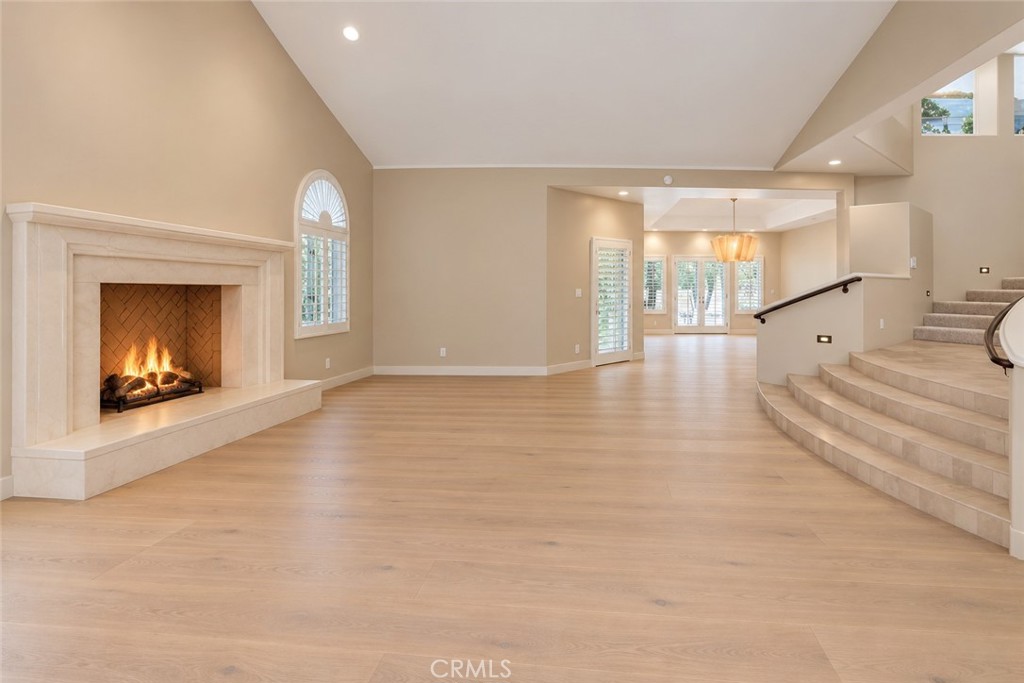 10762 Center Drive Property Photo 5
