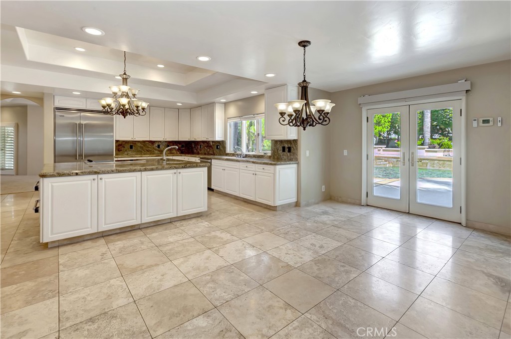 10762 Center Drive Property Photo 14