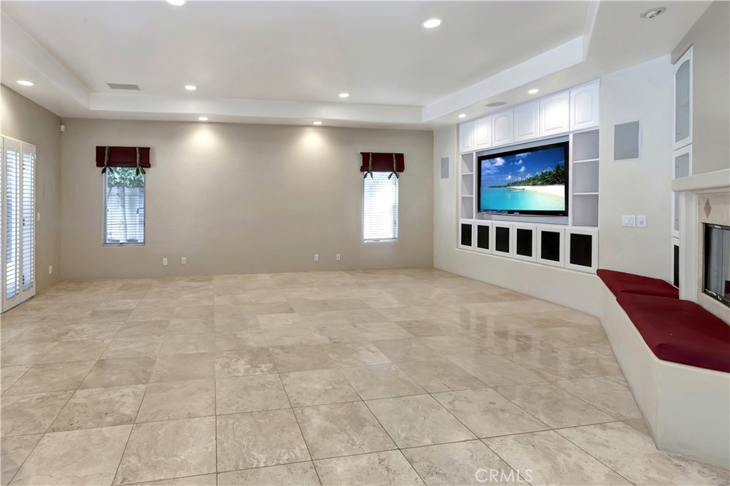 10762 Center Drive Property Photo 20