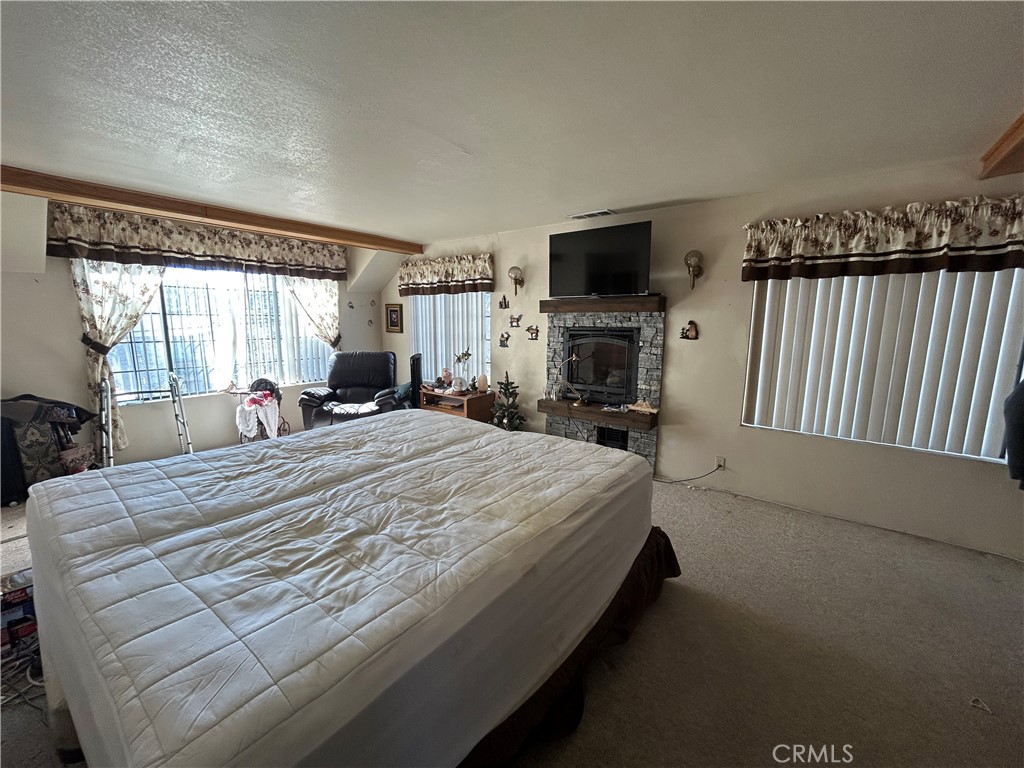833 Talmadge Property Photo 38