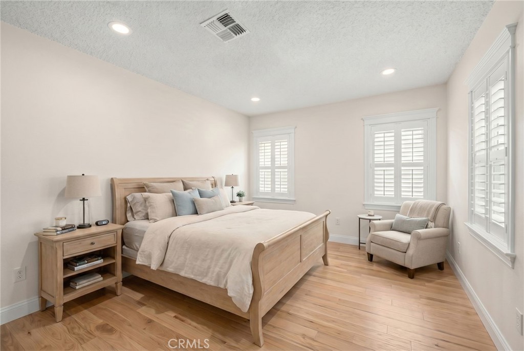 1305 S Cabrillo Property Photo 12