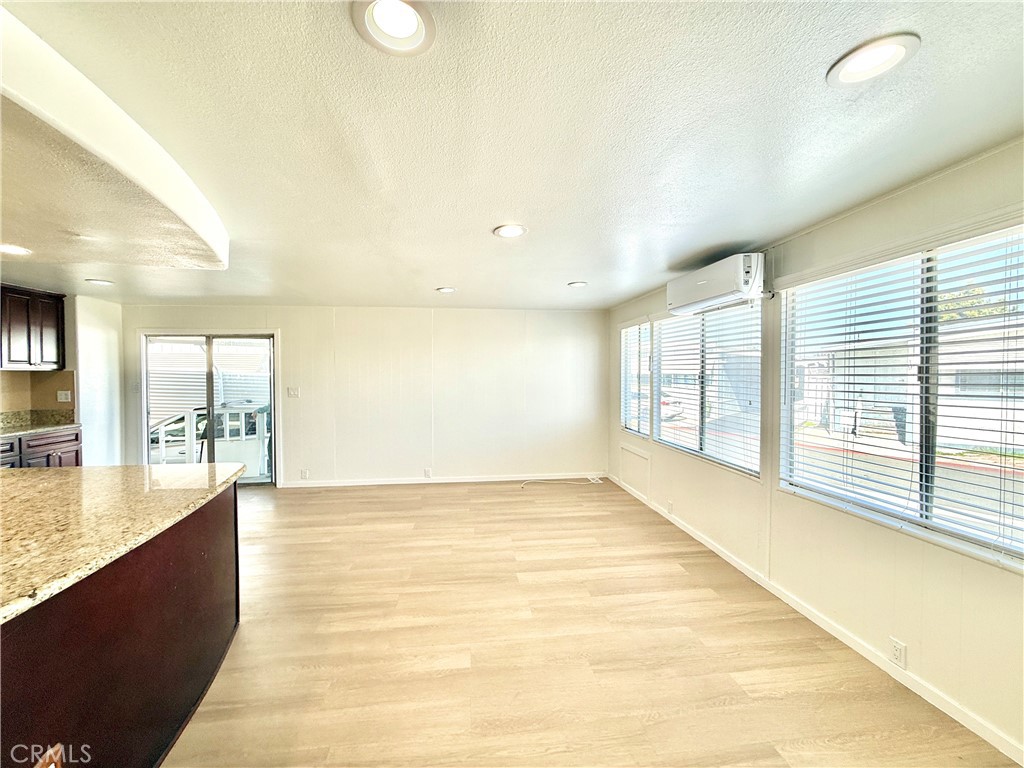 14081 Magnolia 140 Property Photo 6