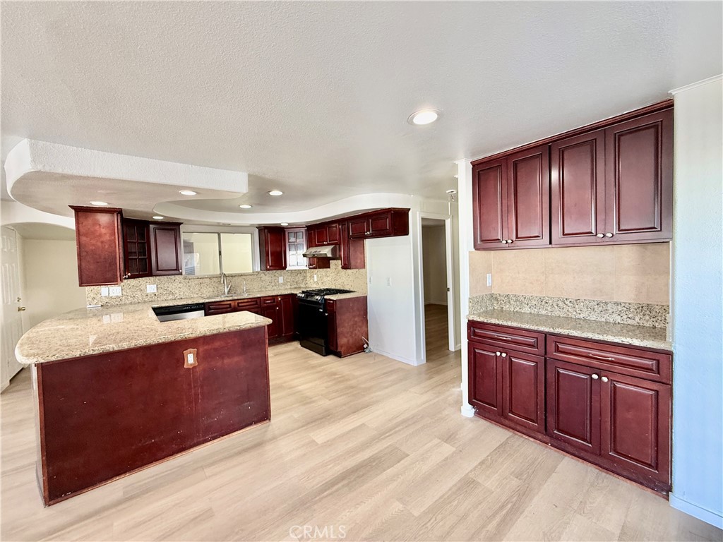 14081 Magnolia 140 Property Photo 9