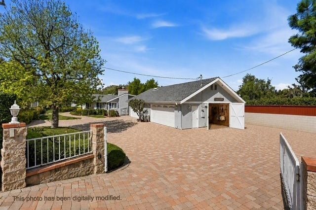 11082 Meads Property Photo 5