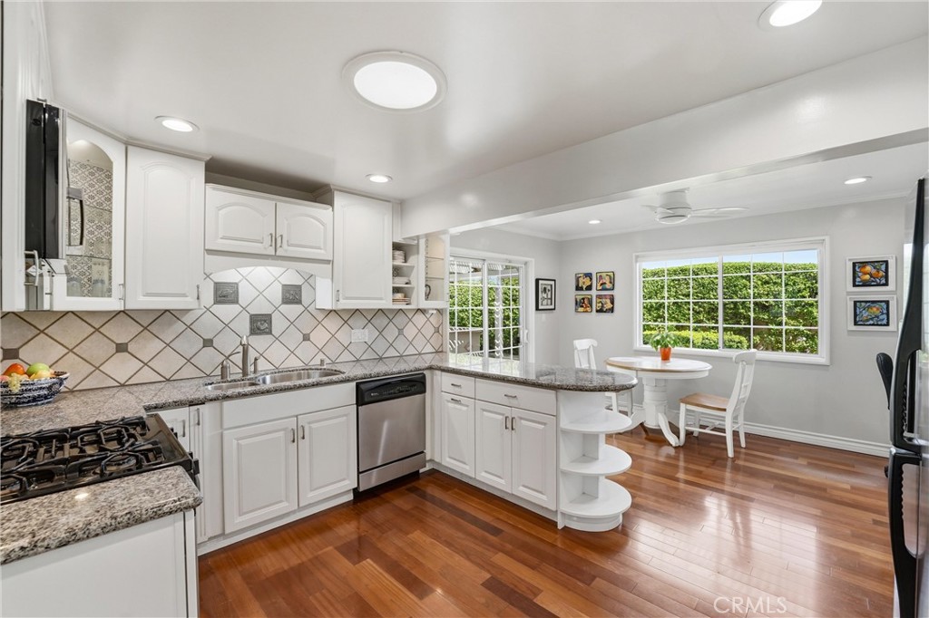 11082 Meads Property Photo 22