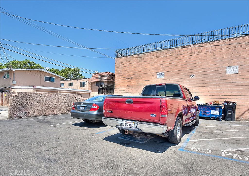 1610 S Standard Avenue Property Photo 7