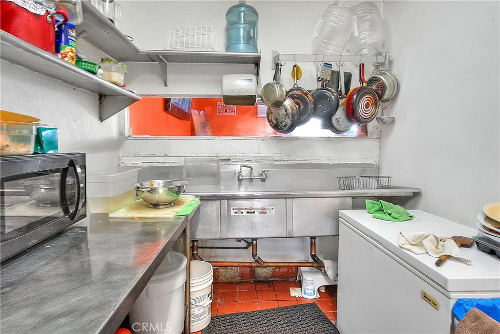 1610 S Standard Avenue Property Photo 15