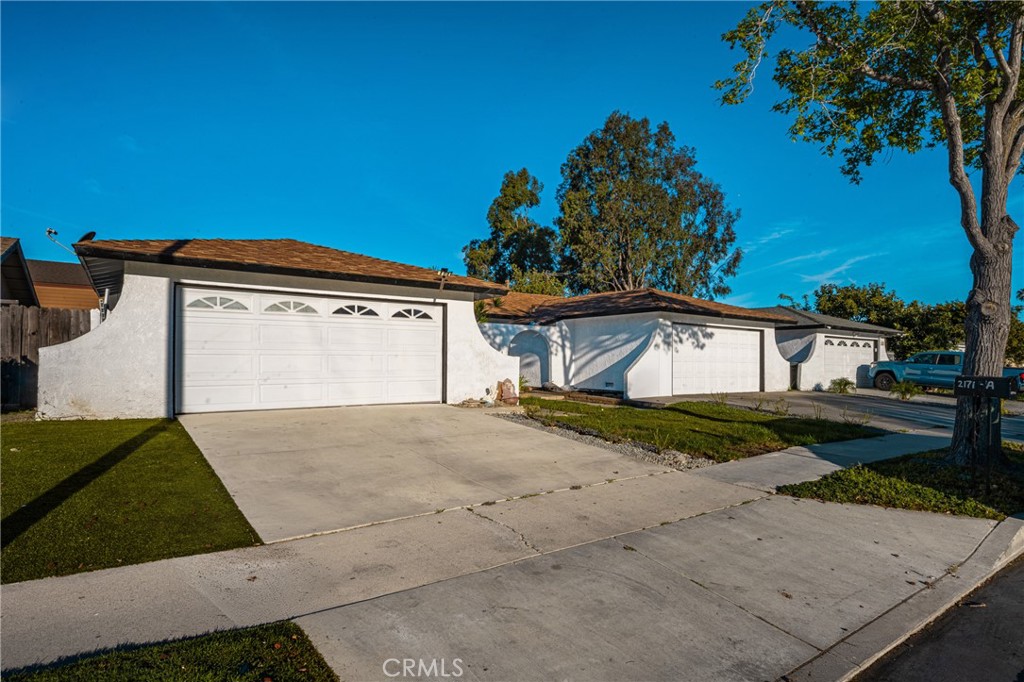 2171 Pomona Property Photo 11