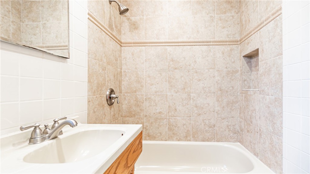 5449 E Fairbrook Property Photo 18