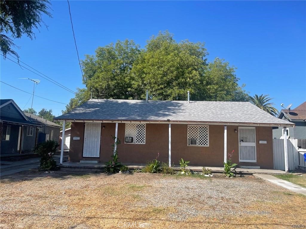 1064 Acacia Avenue Property Photo 1