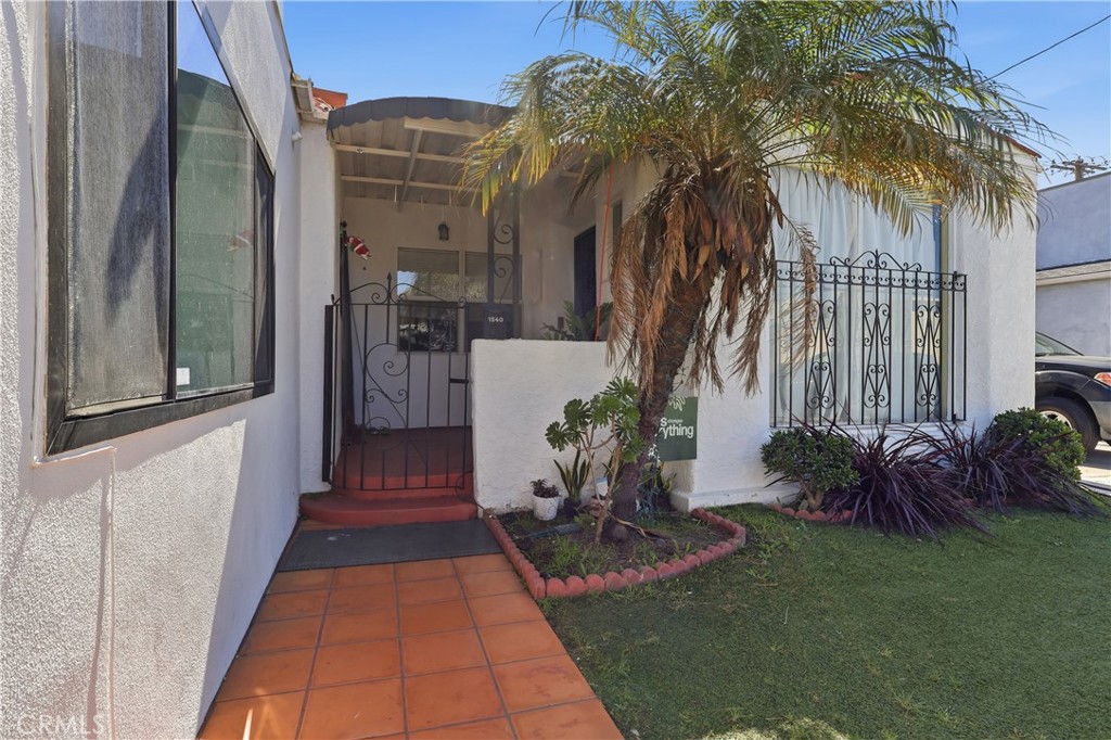 1540 E Wardlow Property Photo 1