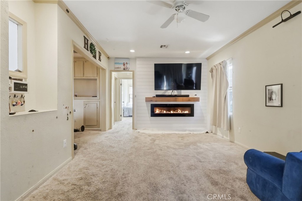 1540 E Wardlow Property Photo 5