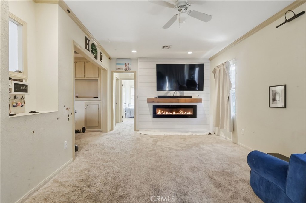 1540 E Wardlow Property Photo 5
