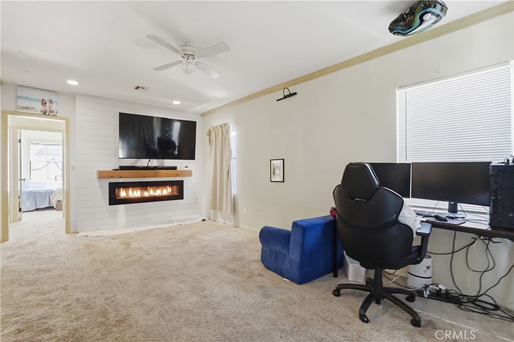 1540 E Wardlow Property Photo 6