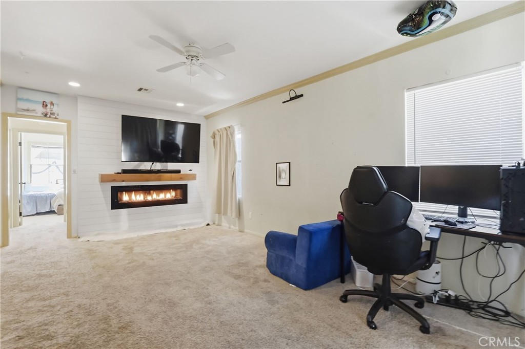 1540 E Wardlow Property Photo 6