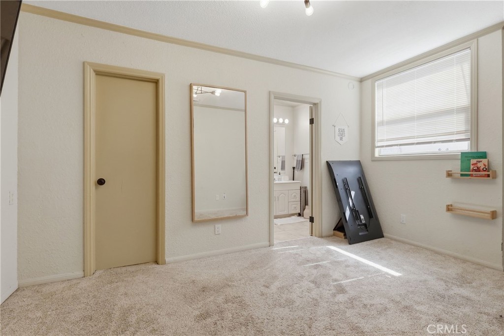 1540 E Wardlow Property Photo 13