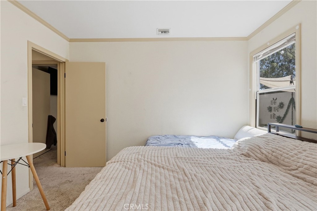 1540 E Wardlow Property Photo 16