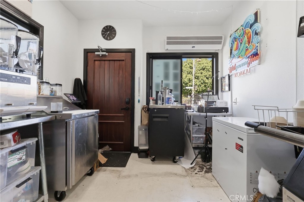1540 E Wardlow Property Photo 22