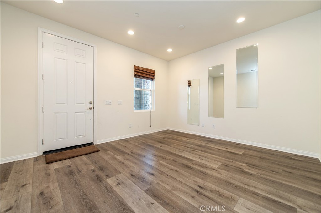 1735 Avenida Regina Property Photo 6