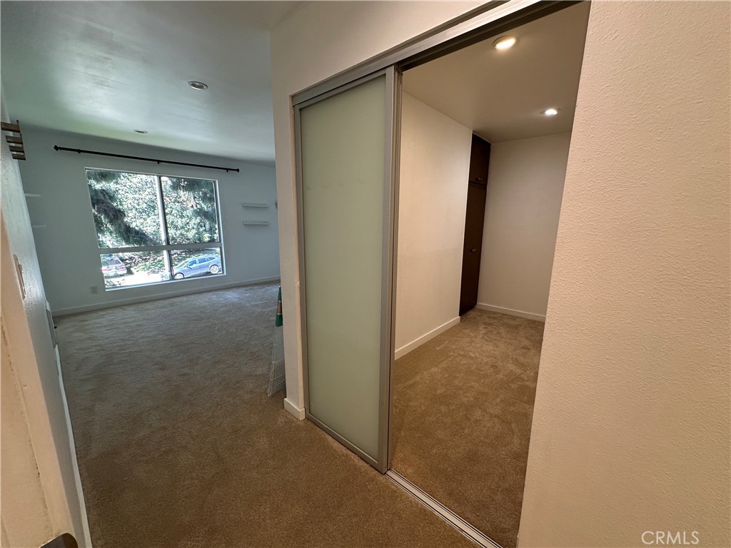 1222 N Olive Property Photo 4