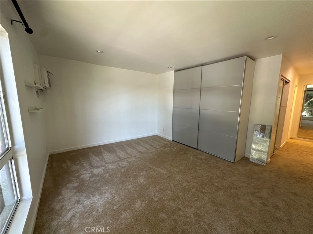 1222 N Olive Property Photo 6