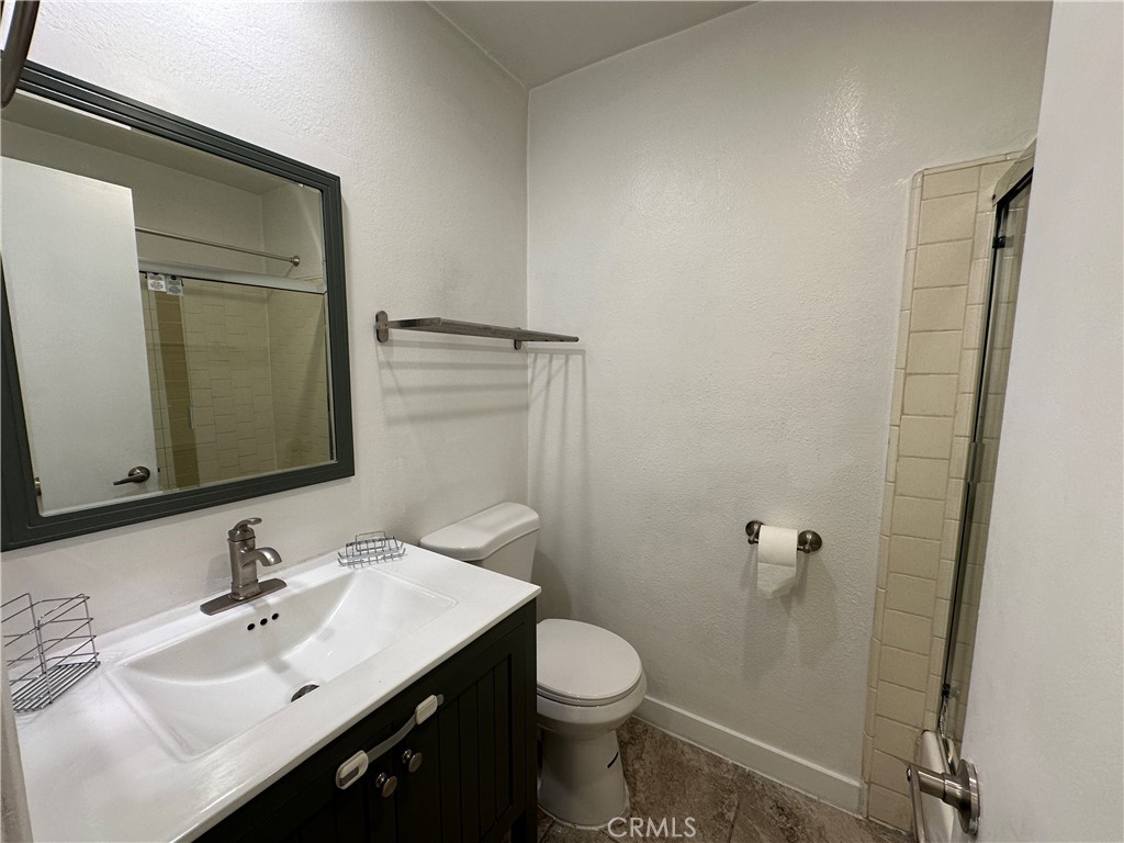1222 N Olive Property Photo 9