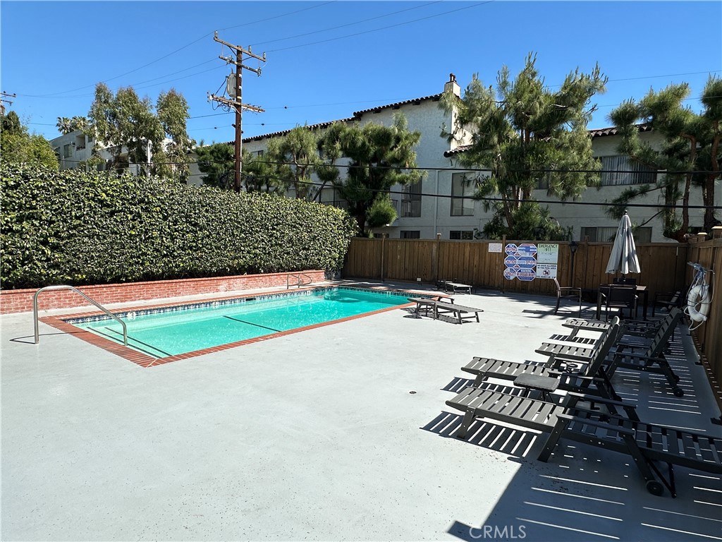 1222 N Olive Property Photo 14