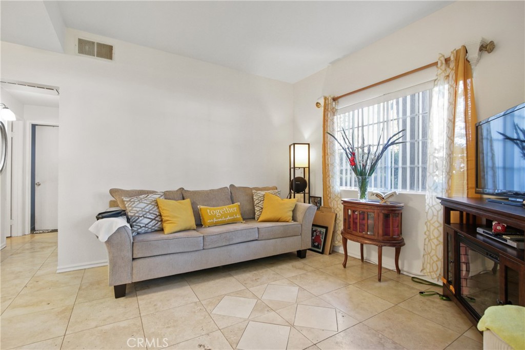 7 Via Cresta Property Photo 3