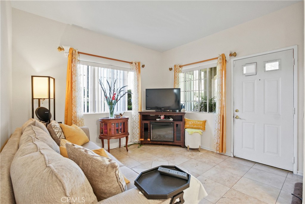 7 Via Cresta Property Photo 4