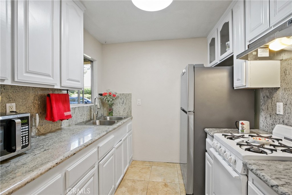 7 Via Cresta Property Photo 6