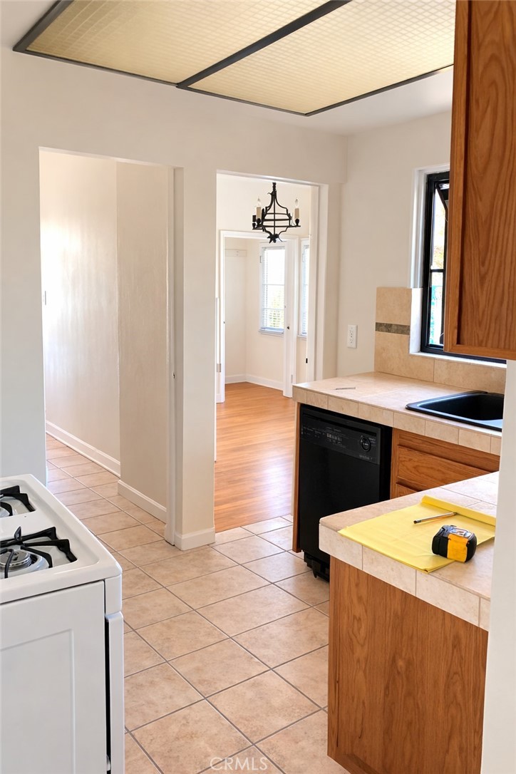 3 Euclid Avenue Property Photo 5