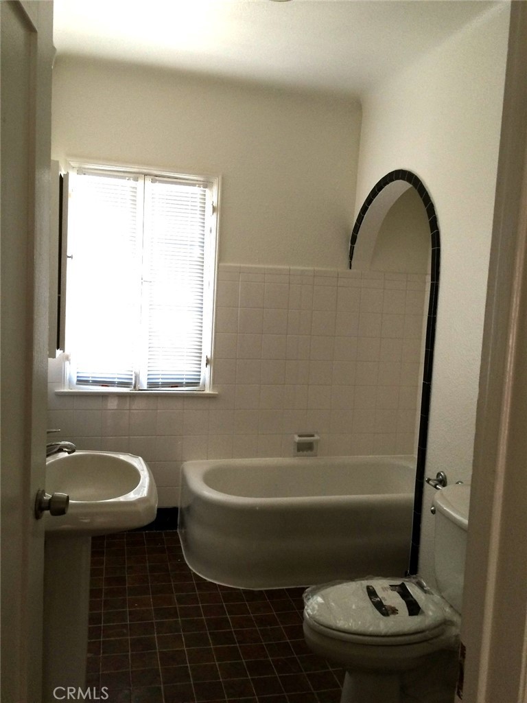 3 Euclid Avenue Property Photo 8