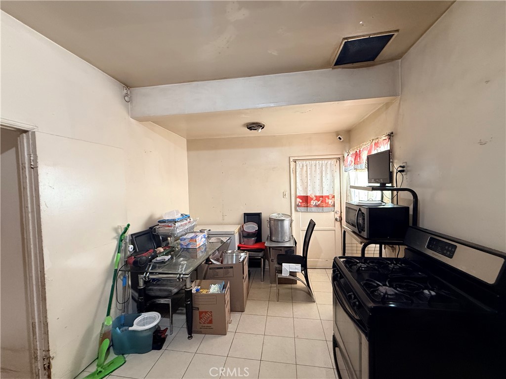 4161 Dorsey Property Photo 8