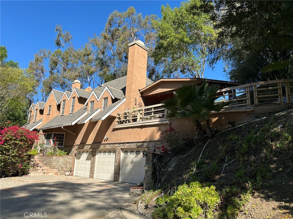 300 S Timken Property Photo 1