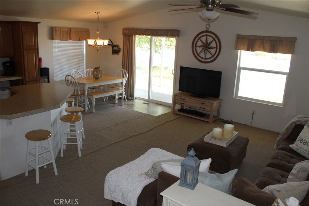 75 Shaggy Tree Property Photo 26