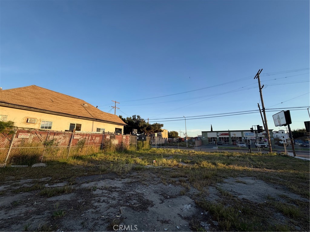 4366 Compton Ave Property Photo 4
