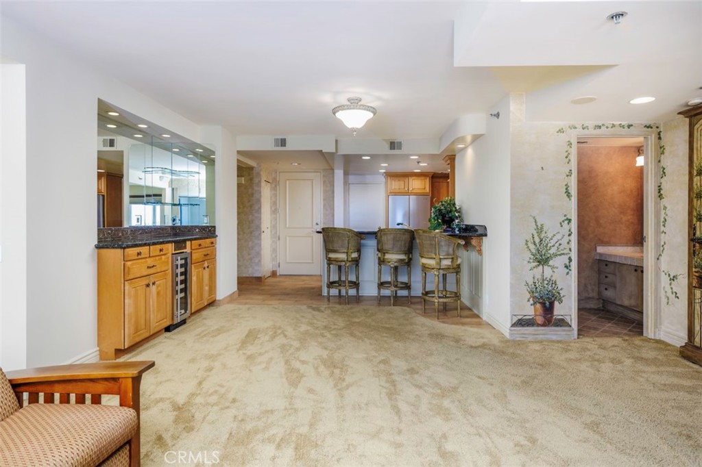 525 E Seaside Way 807 Property Photo 12