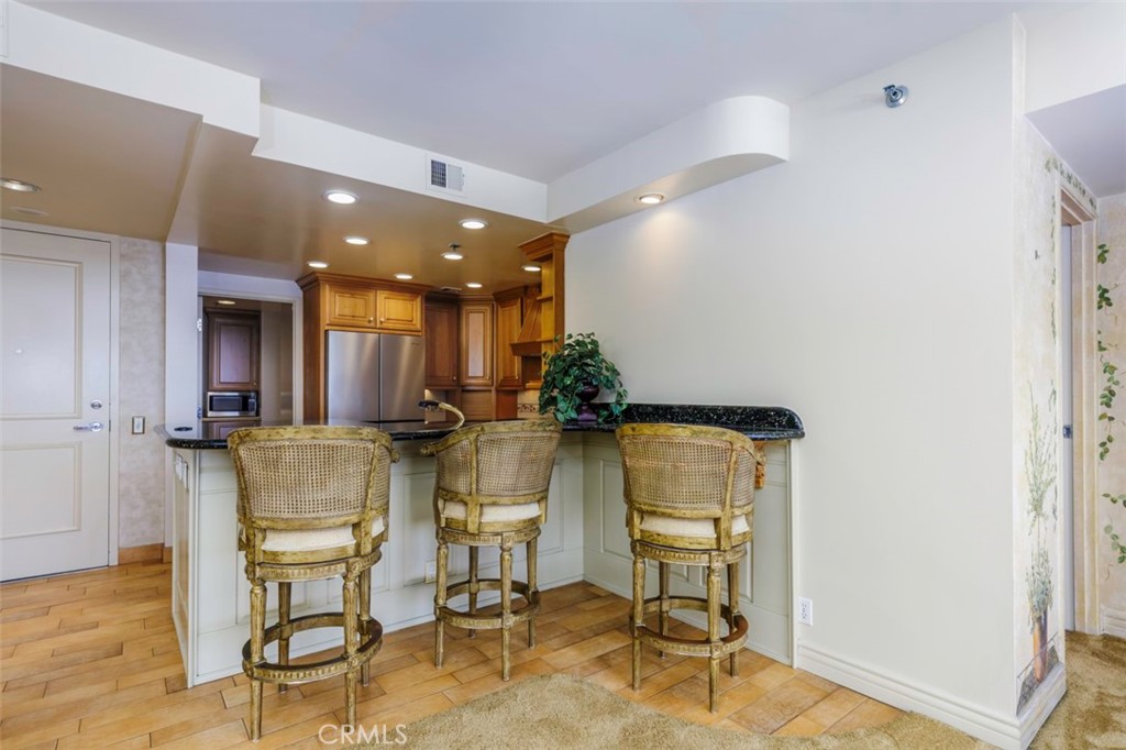 525 E Seaside Way 807 Property Photo 15