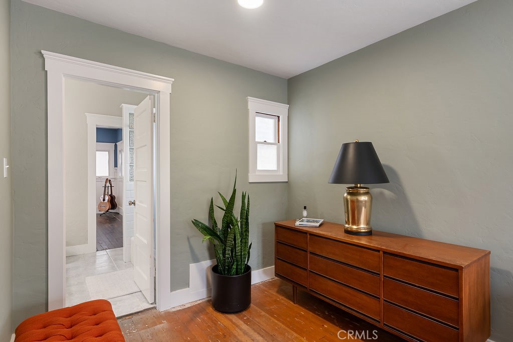 637 E Van Bibber Property Photo 15