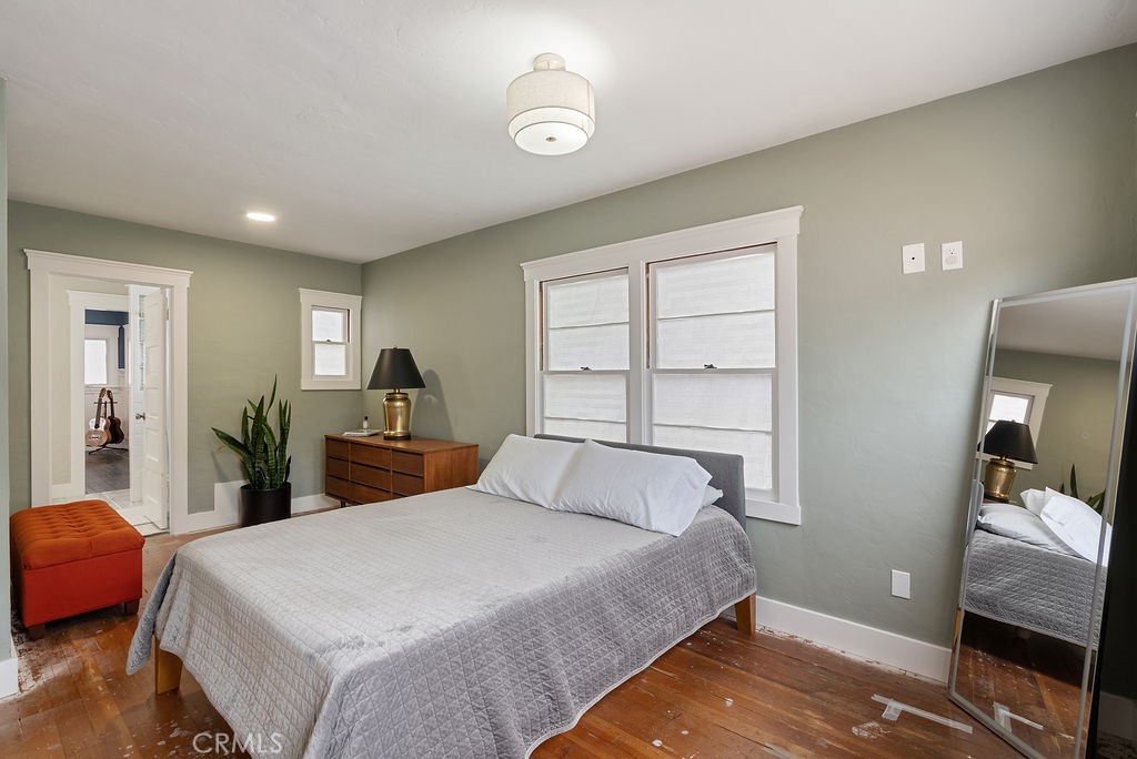 637 E Van Bibber Property Photo 16