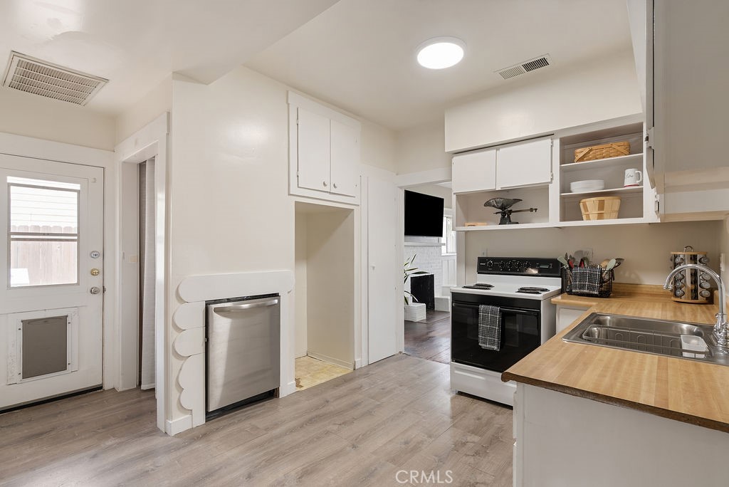 637 E Van Bibber Property Photo 17