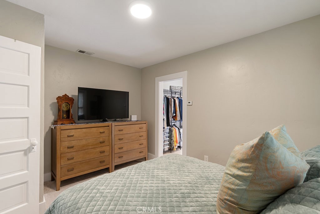 637 E Van Bibber Property Photo 21