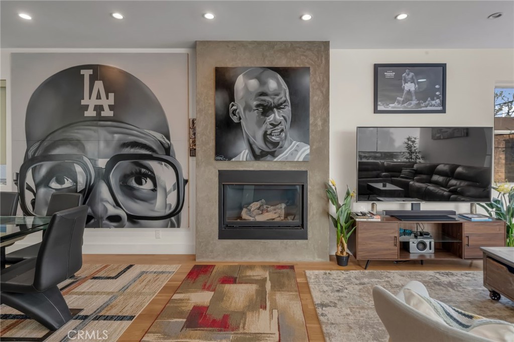 302 S Venice Property Photo 9